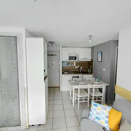 Lejlighed Centre Lary Village